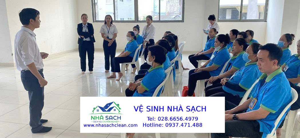 Giải pháp vệ sinh chuyên nghiệp cho doanh nghiệp hiện đại