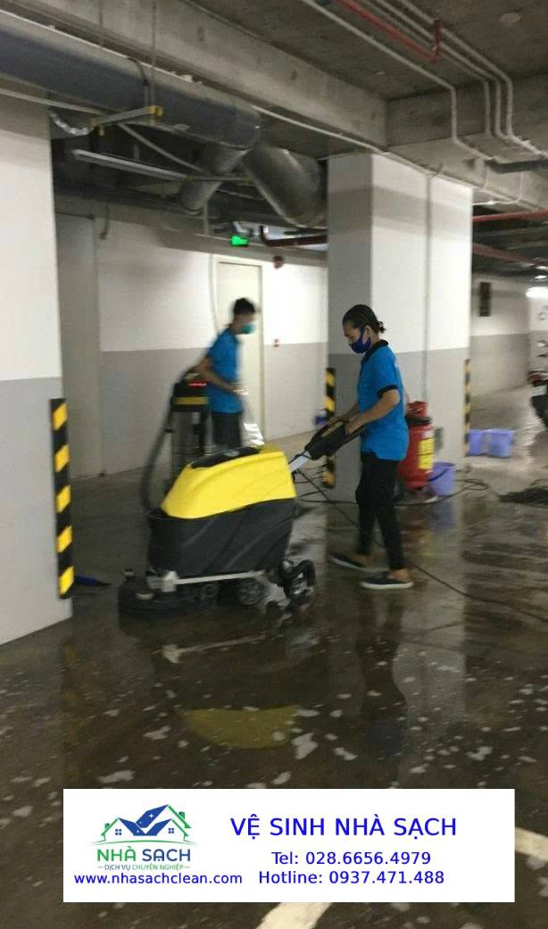 Dọn căn hộ bị bám bụi sau sửa chữa